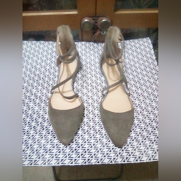 Jessica Simpson Suede Flats - Picture 14 of 16